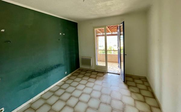 Maison à vendre 4 pièces SAINT LAURENT DU VAR (06)