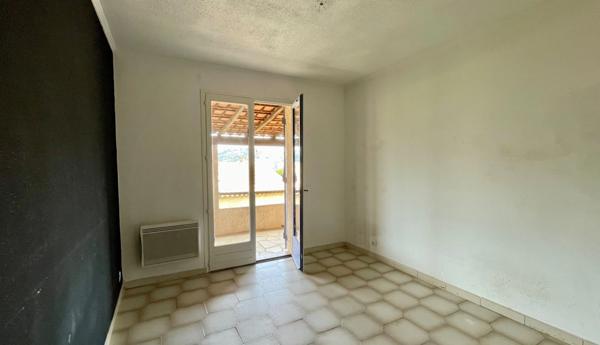 Maison à vendre 4 pièces SAINT LAURENT DU VAR (06)