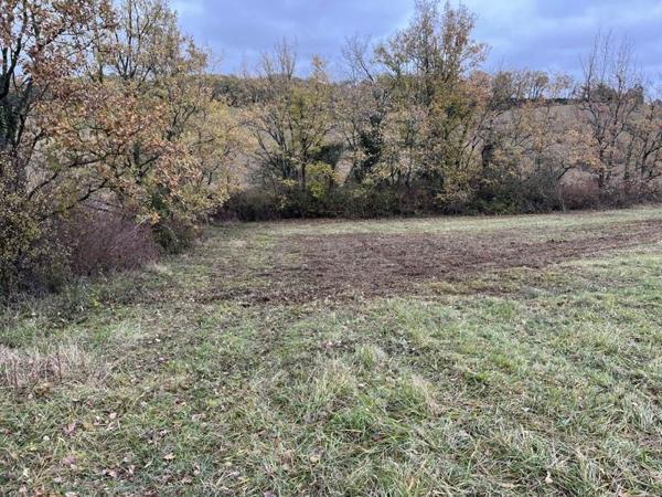 Terrain à vendre |  Béraut |  1800 m²