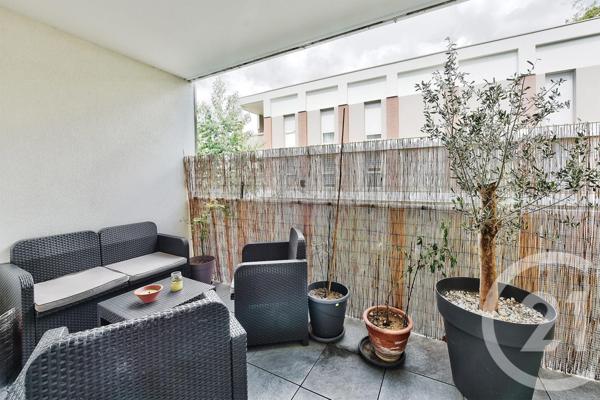 Appartement F3 à vendre  3 pièces - 62,20 m2 SATHONAY CAMP - 69