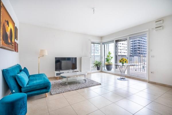 Lumineux 3 pièces avec terrasse