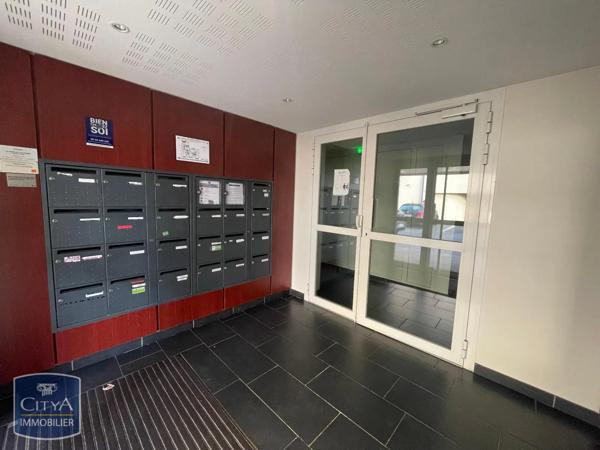 Appartement à louer 3 pièces 63.3m² Allonnes (72700)