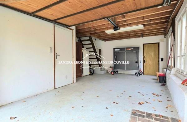 AUNEAU - ABLIS -  MAGNIFIQUE LONGERE de 195 m² - 7 PIECES - AVEC PISCINE