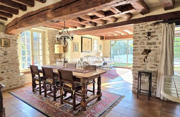 AUNEAU - ABLIS -  MAGNIFIQUE LONGERE de 195 m² - 7 PIECES - AVEC PISCINE