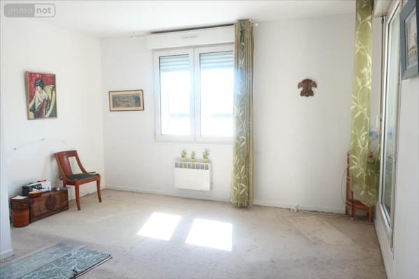 Appartement à vendre à Bourges dans le Cher (18000), ref : 2B0525056ST