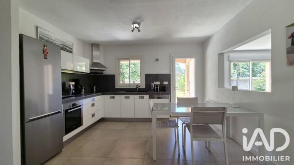 Maison à vendre 5 pièces 120 m² Rochefort-du-Gard
