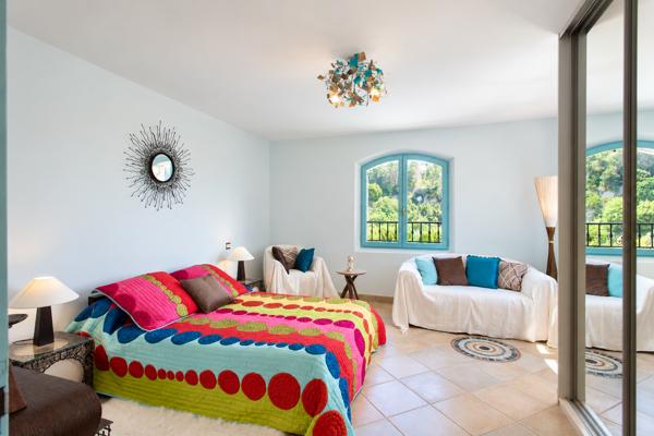 Vente Villa de luxe Cagnes-sur-Mer 5 Pièces 223 m²