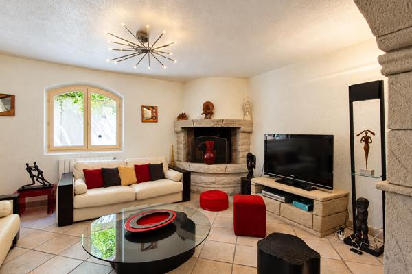 Vente Villa de luxe Cagnes-sur-Mer 5 Pièces 223 m²