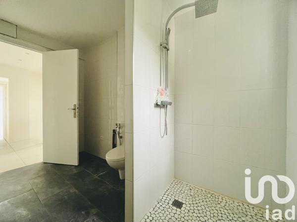 Maison à vendre 8 pièces 253 m² Le Chambon-Feugerolles