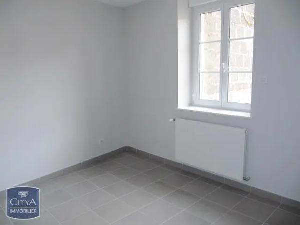 Appartement à louer 4 pièces 78.17m²