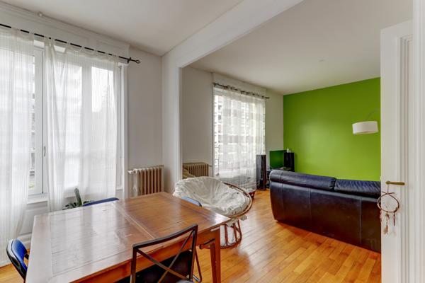 Appartement 4 pièce(s) 2 chambre(s) 107 m²