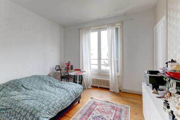 Appartement 4 pièce(s) 2 chambre(s) 107 m²