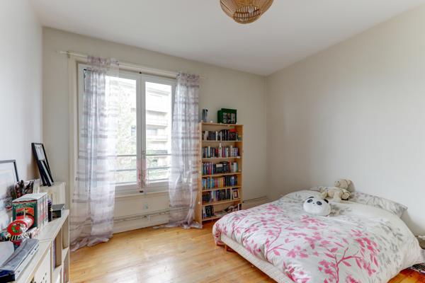 Appartement 4 pièce(s) 2 chambre(s) 107 m²