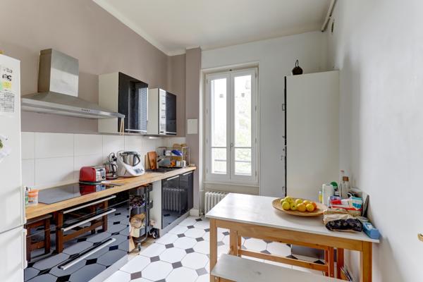 Appartement 4 pièce(s) 2 chambre(s) 107 m²