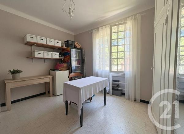 Maison à vendre  4 pièces - 200 m 2   PORT DE BOUC  - 13