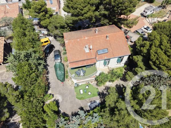 Maison à vendre  4 pièces - 200 m 2   PORT DE BOUC  - 13