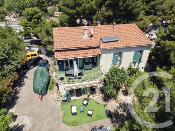 Maison à vendre  4 pièces - 200 m 2   PORT DE BOUC  - 13