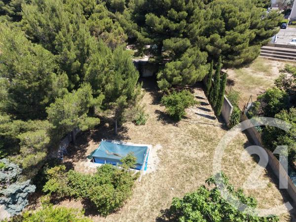 Maison à vendre  4 pièces - 200 m 2   PORT DE BOUC  - 13
