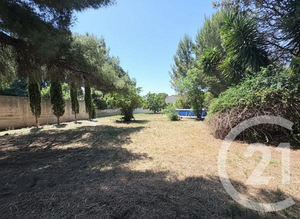 Maison à vendre  4 pièces - 200 m 2   PORT DE BOUC  - 13