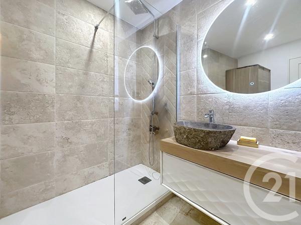 Appartement F3 à vendre  3 pièces - 69 m 2   MANDELIEU LA NAPOULE  - 06