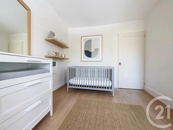 Appartement F3 à vendre  3 pièces - 69 m 2   MANDELIEU LA NAPOULE  - 06