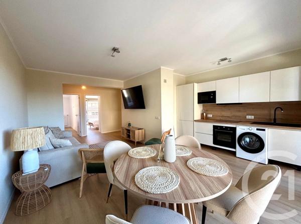 Appartement F3 à vendre  3 pièces - 69 m 2   MANDELIEU LA NAPOULE  - 06