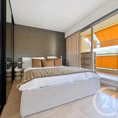 Appartement F3 à vendre  3 pièces - 69 m 2   MANDELIEU LA NAPOULE  - 06