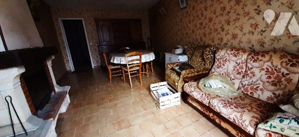 Fermette  avec dépendances et terrain