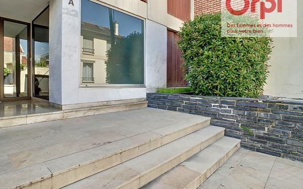 Appartement à vendre    2 pièces • 32,57 m2 Vanves