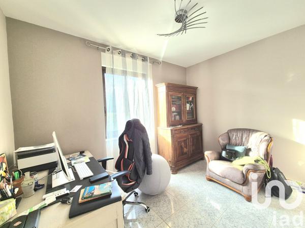 Maison traditionnelle 7 pièces de 210 m² à Égletons (19300)