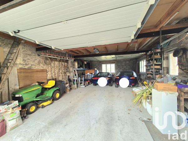 Maison traditionnelle 7 pièces de 210 m² à Égletons (19300)