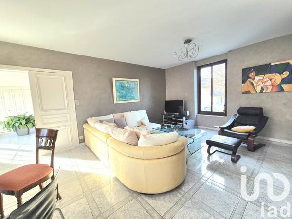 Maison traditionnelle 7 pièces de 210 m² à Égletons (19300)