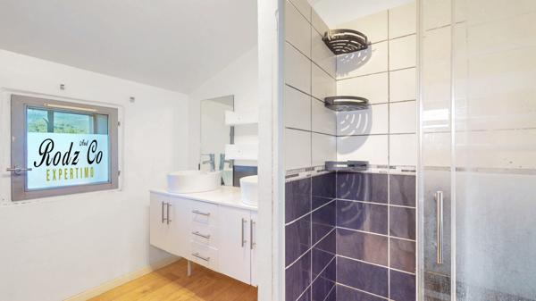 Rustrel (84400) [NOUVEAUTÉ & POTENTIEL] Maison de Hameau Ancienne à Rustrel – Vue Panoramique sur la Montagne, Jardin Clos & S