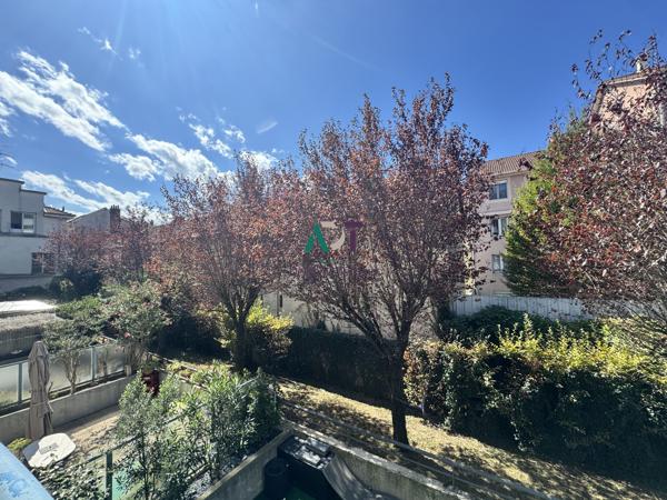 Appartement proche gare avec garage et cave