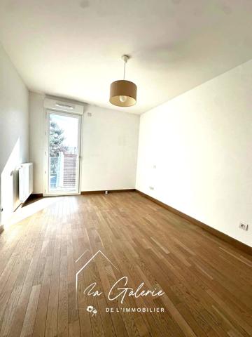 T3 RESIDENCE RECENTE GRENOBLE