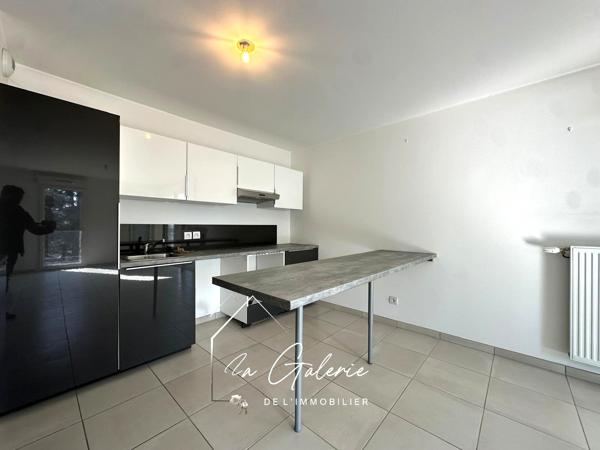 T3 RESIDENCE RECENTE GRENOBLE