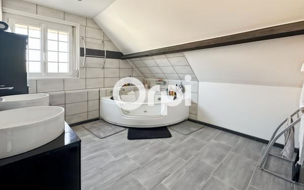 Maison à vendre    6 pièces • 130 m2 Beaurains