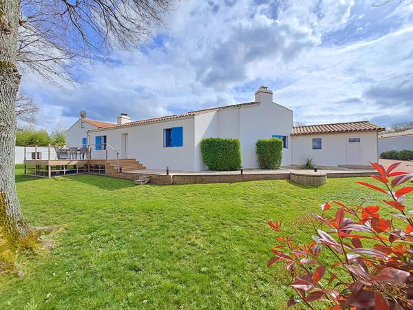 Vente maison Challans : 559 000 € - AJP Immobilier Challans