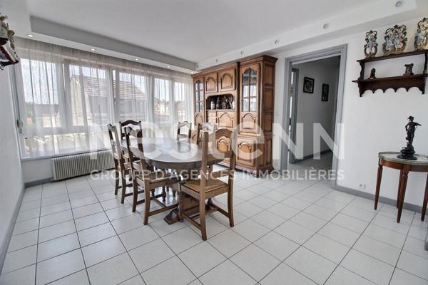 Appartement Lille de type 4 - garage - remise - lumineux