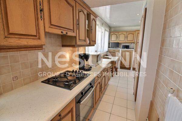 Appartement Lille de type 4 - garage - remise - lumineux