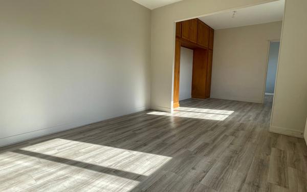 Maison à vendre    2 pièces • 53,79 m2 Beauchamp