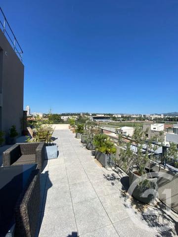 Appartement F3 à vendre  3 pièces - 77,15 m 2   MARSEILLE  - 13010