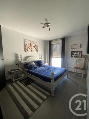 Appartement F3 à vendre  3 pièces - 77,15 m 2   MARSEILLE  - 13010