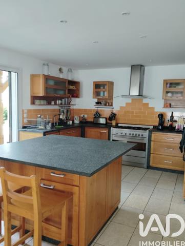 Maison à vendre 8 pièces 222 m² Andrézieux-Bouthéon