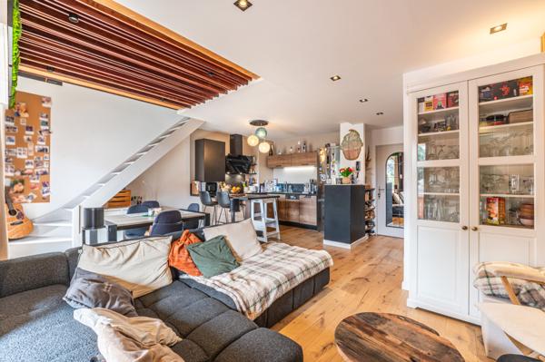 Duplex
                                                                                                                                                                                                                                                                                                                        2 pièce(s)                                                                                                                                                                                                          1 chambre(s)                                                                                                                                                                                                          62.43  m²