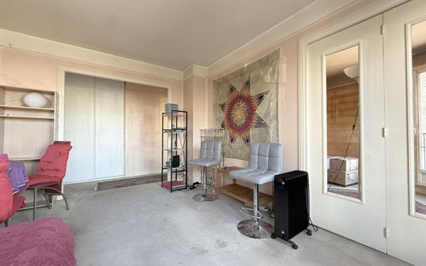 Appartement à vendre    2 pièces • 45,89 m2 Vanves