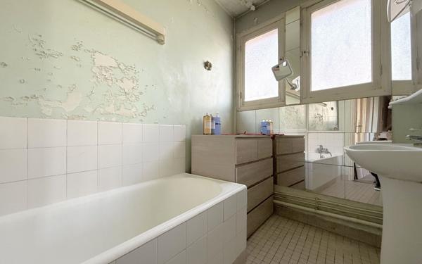 Appartement à vendre    2 pièces • 45,89 m2 Vanves