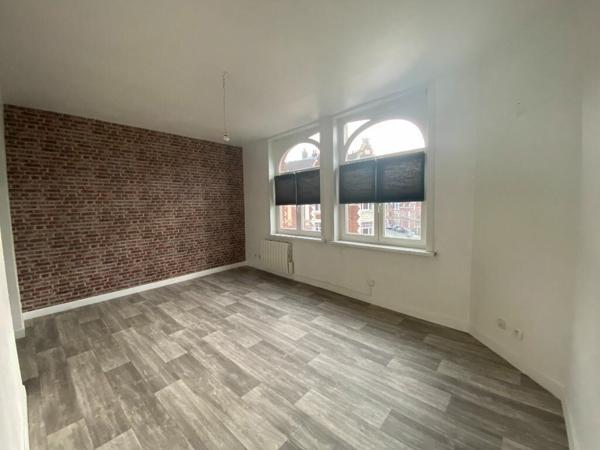 Appartement à louer    2 pièces •  Armentières
