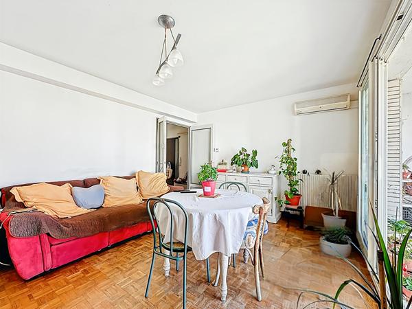Appartement 3 pièces à Marseille très lumineux et belle surface