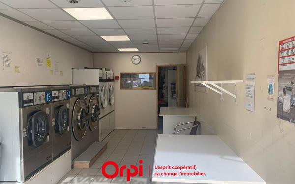 Immeuble à vendre    1 pièce •  La Broque